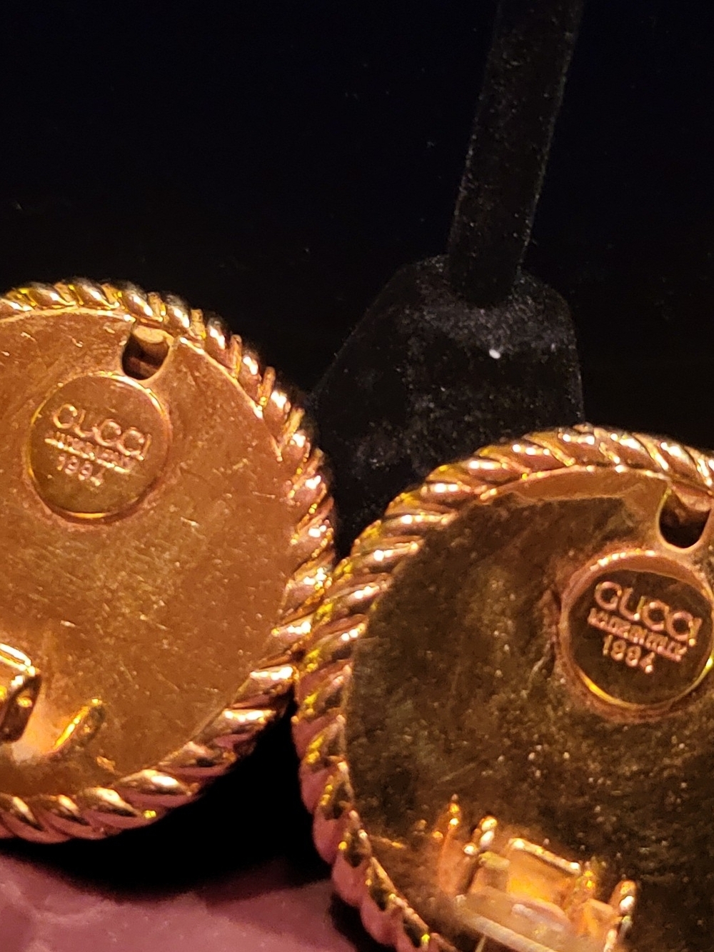 Gucci Gold-Tone Round Button Clip Earrings - Picture 3 of 3